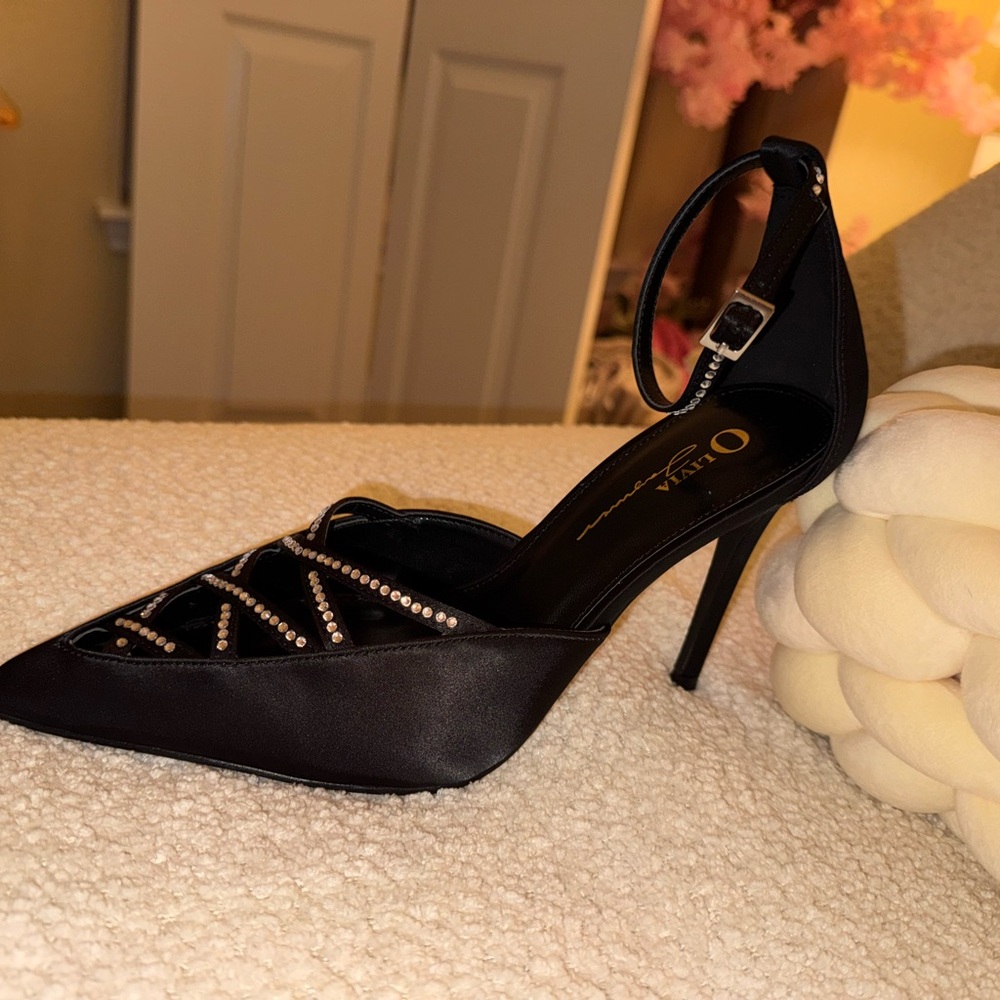 LSA Black Stiletto Heels with Intricate Straps